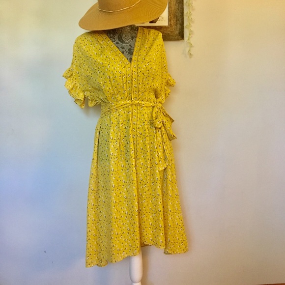 max yellow dress